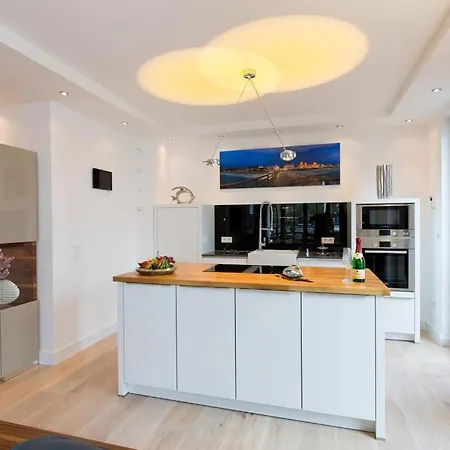 With 2 Bedrooms Holiday home Binz